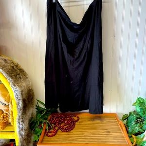 Avenue black skirt plus size 26/28